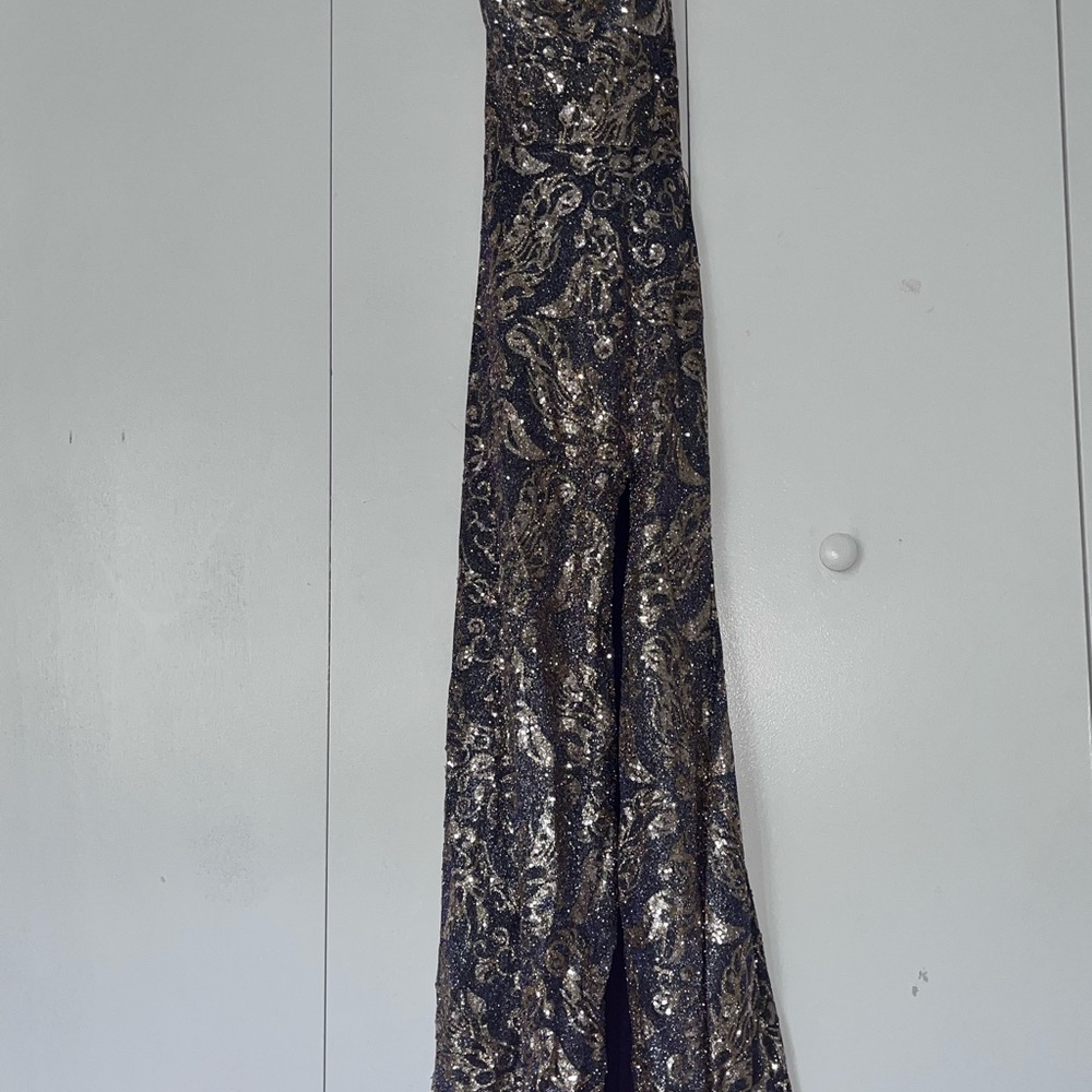 Size 2 prom dress - Picture 4 of 5